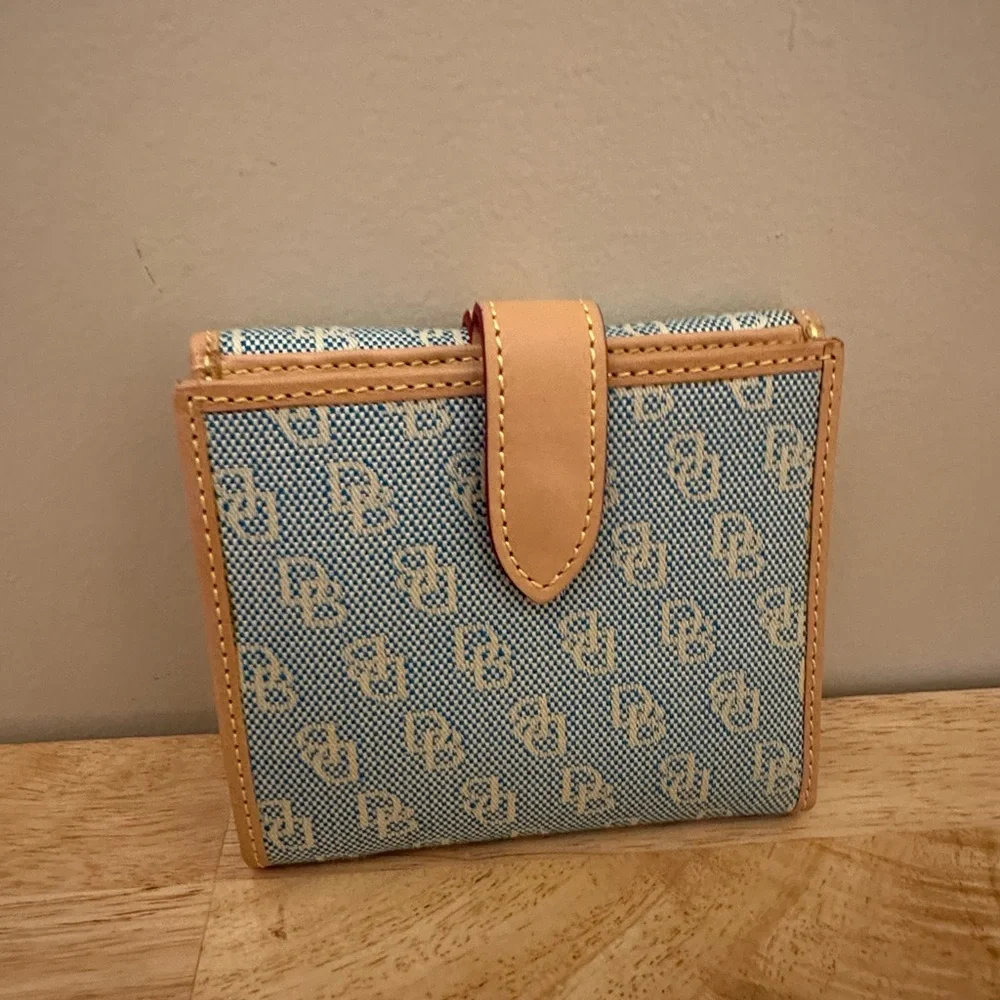 Dooney & Bourke Blue and Tan Signature Wallet - Picture 2 of 11
